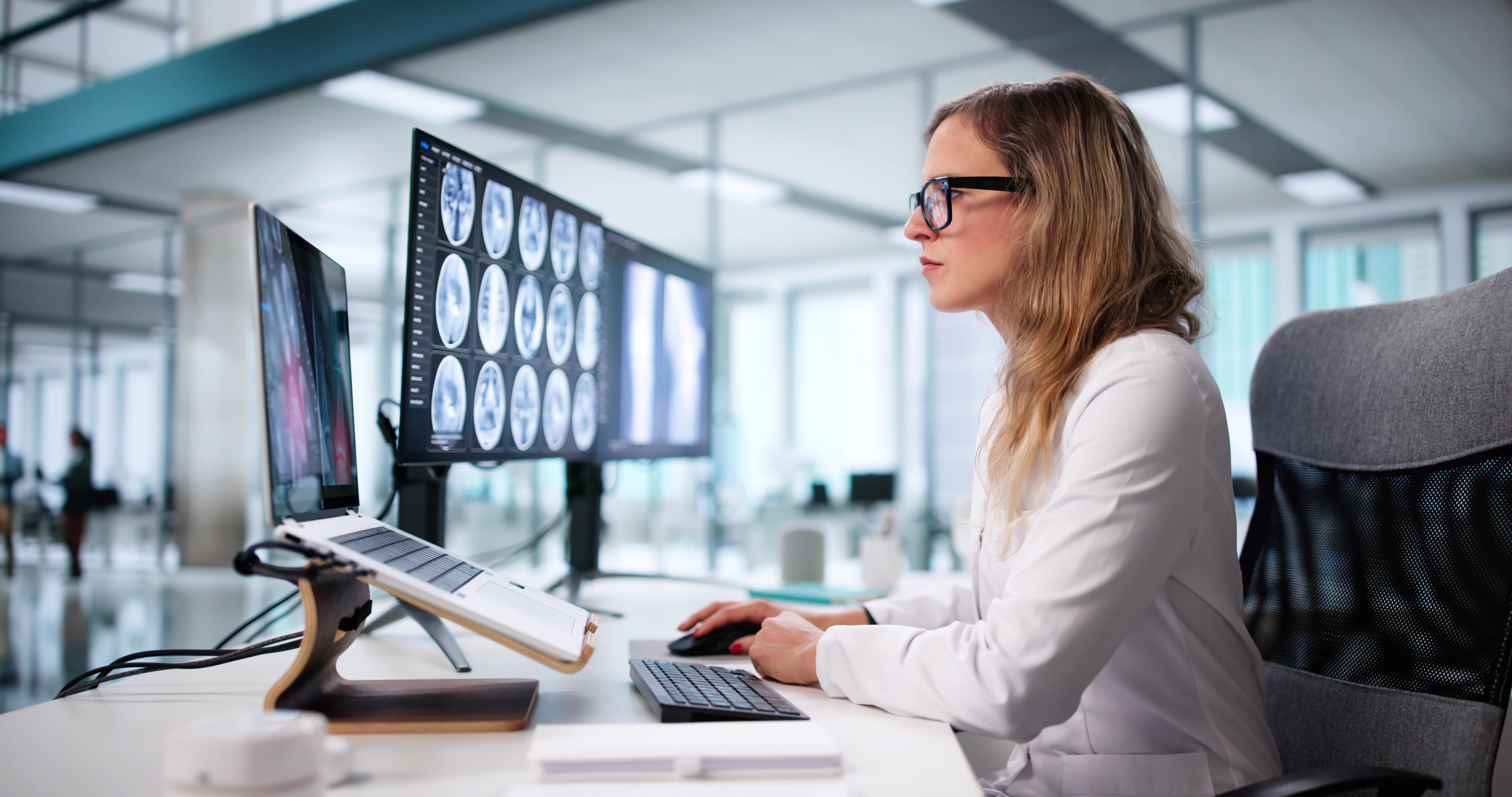 doctor analyzing EEG