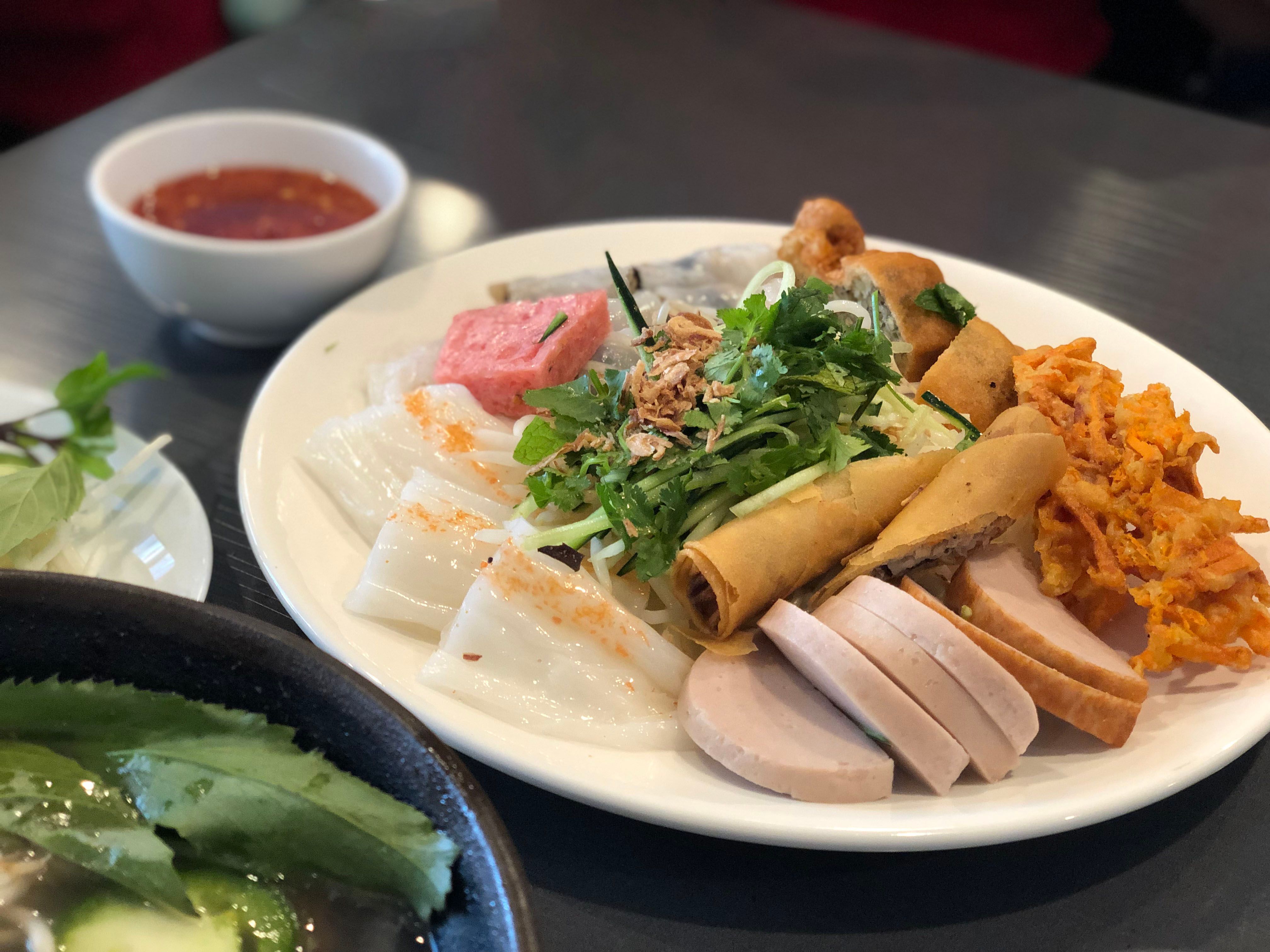 Vietnamese rice rolls (Banh Cuon)