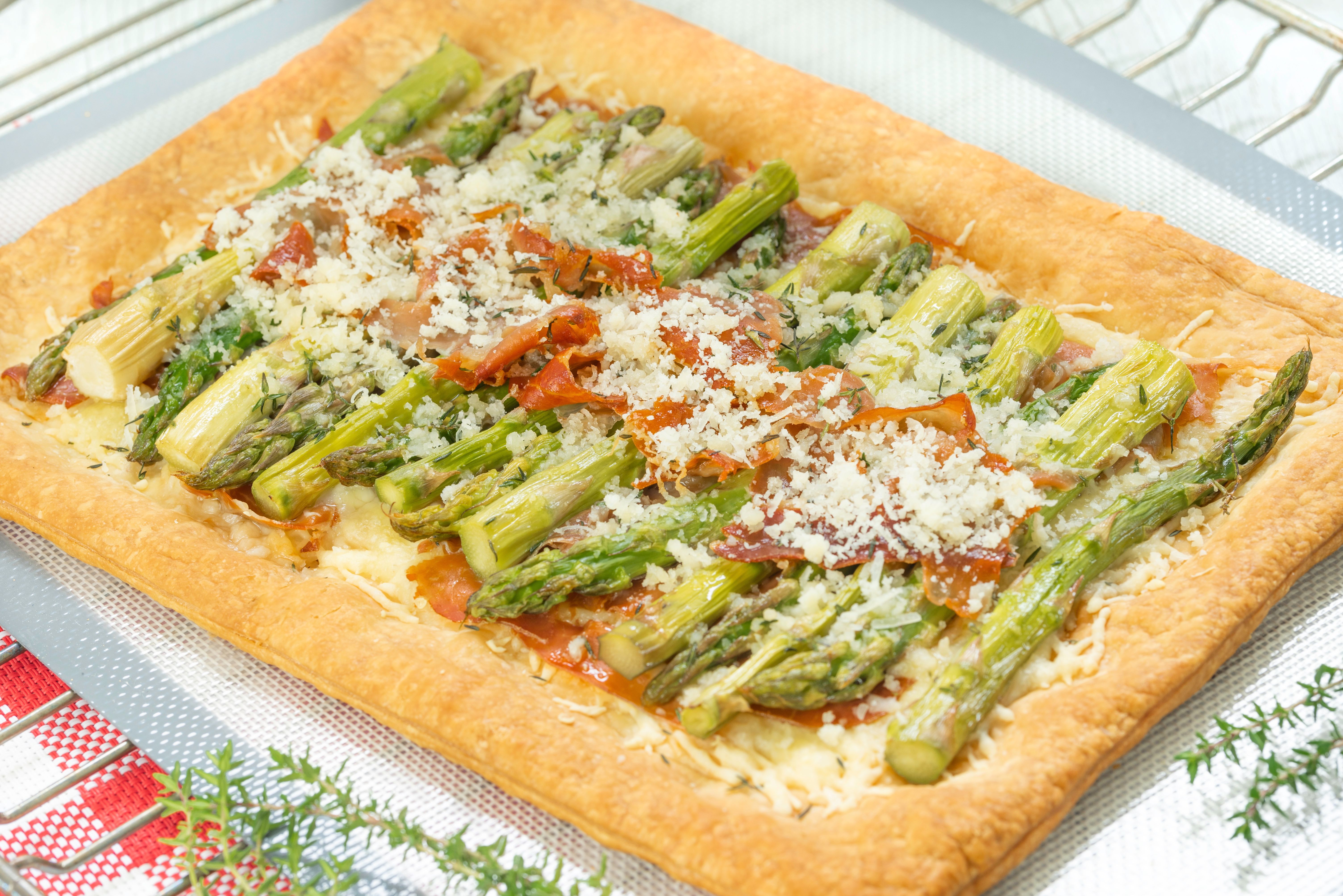 asparagus prosciutto tart