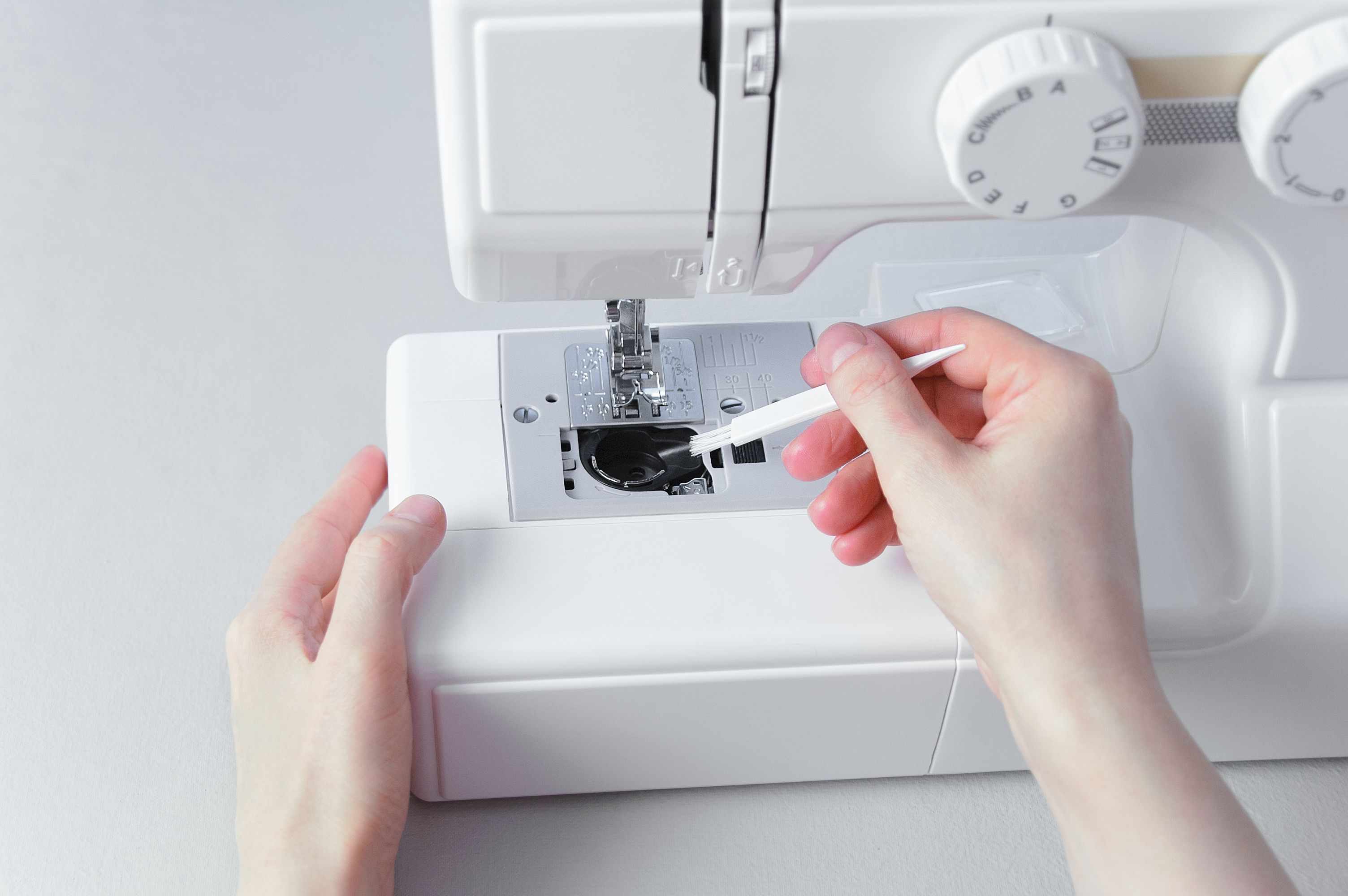 sewing machine cleaning