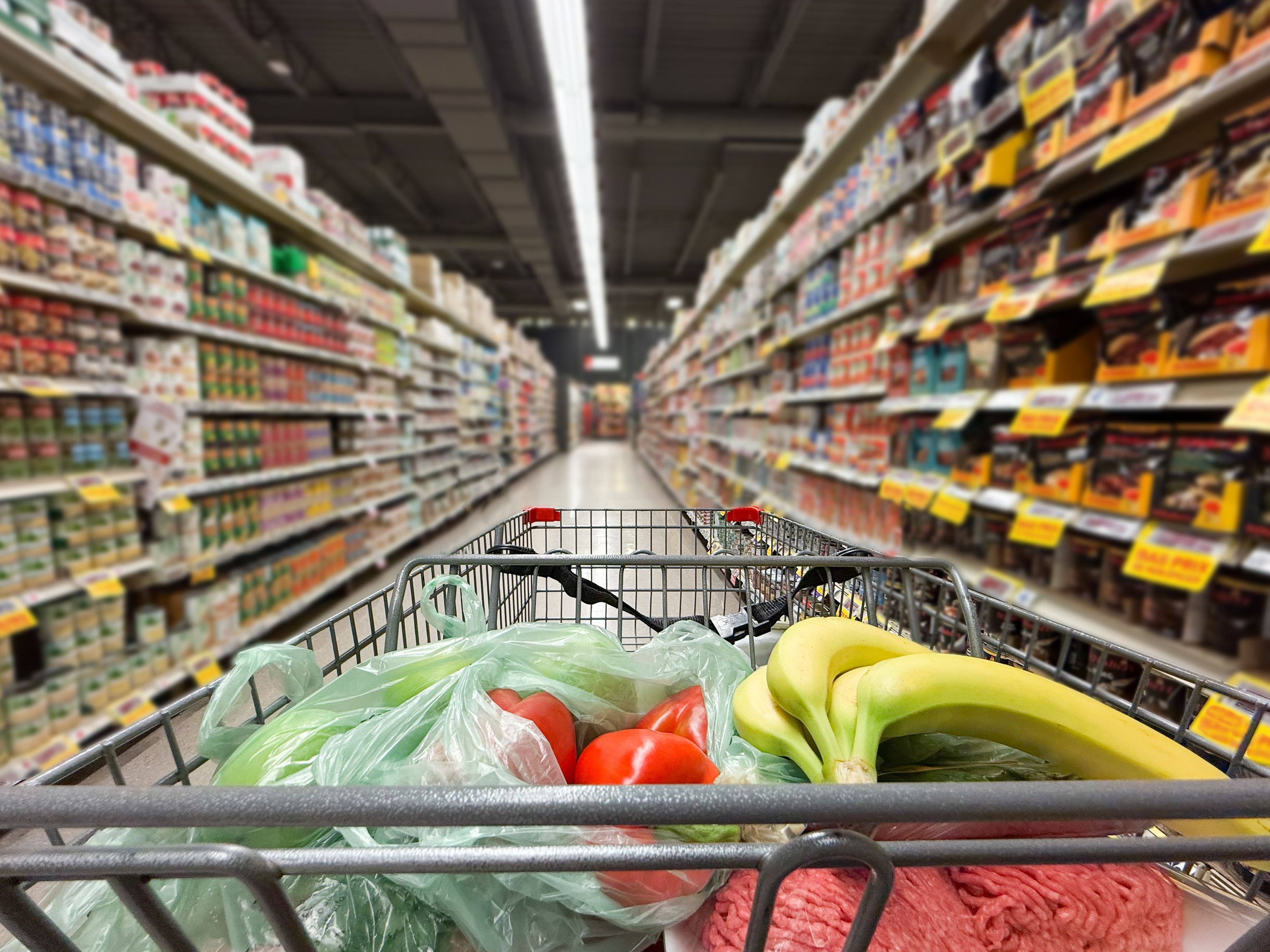 supermarket cleaning aisle