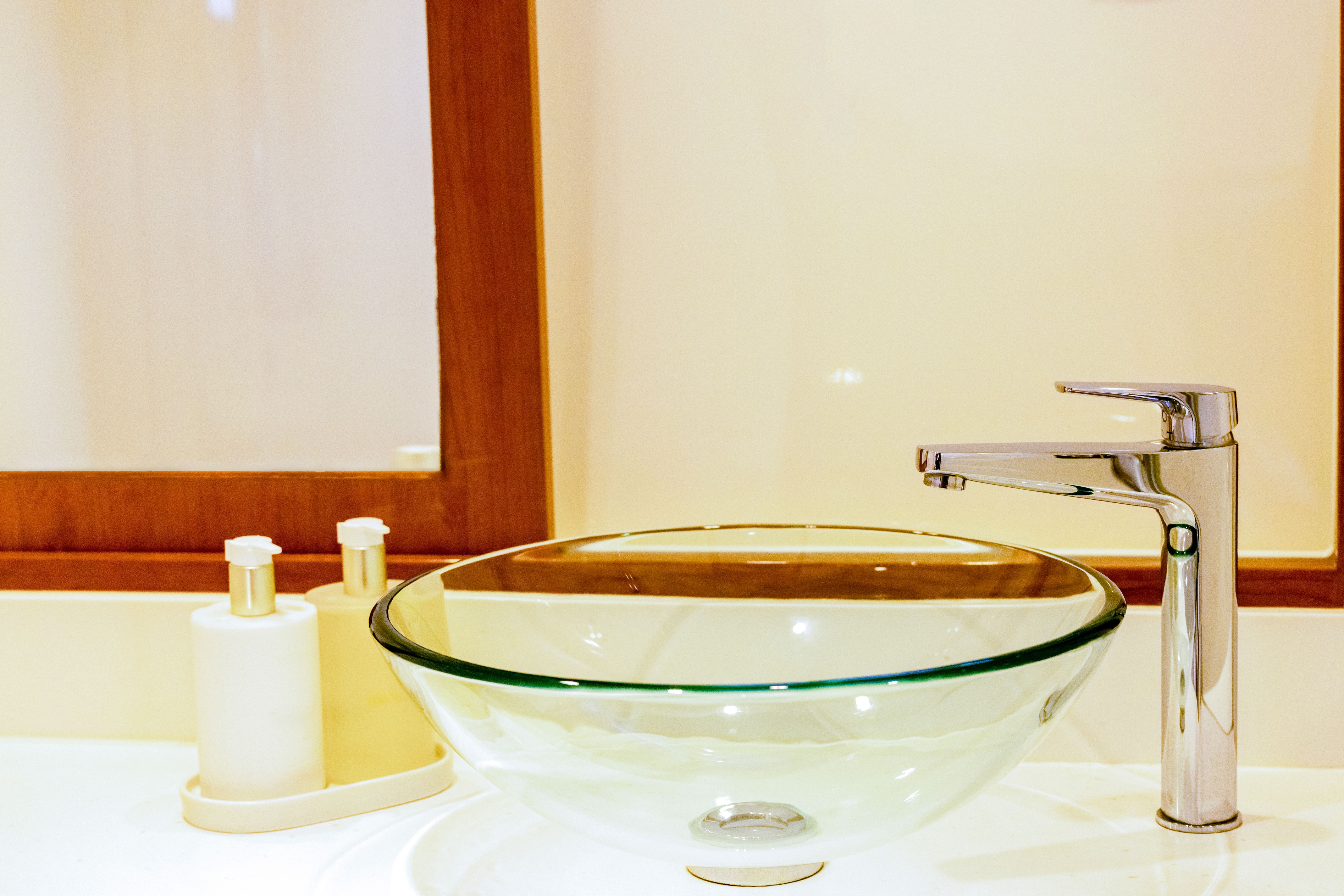 luxury yacht amenities