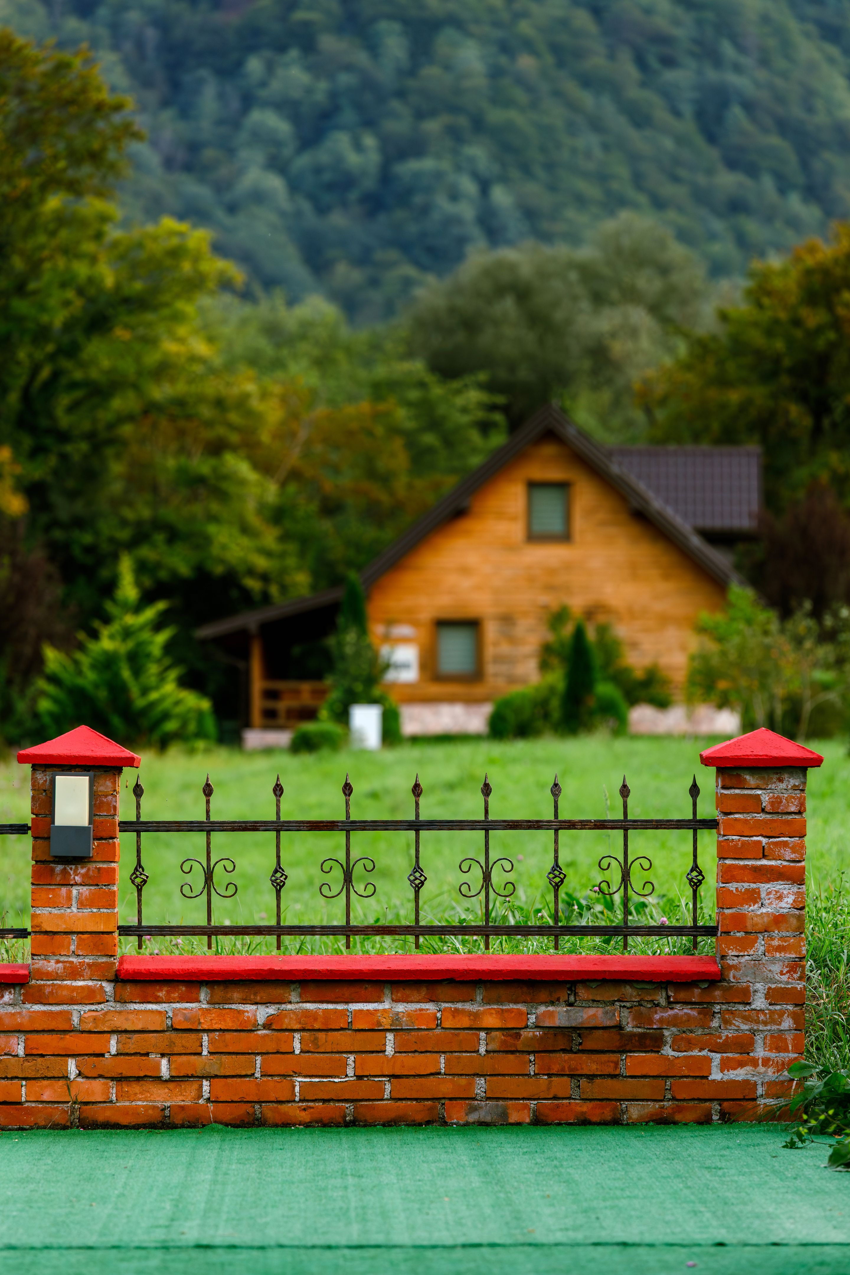 beautiful fence yard