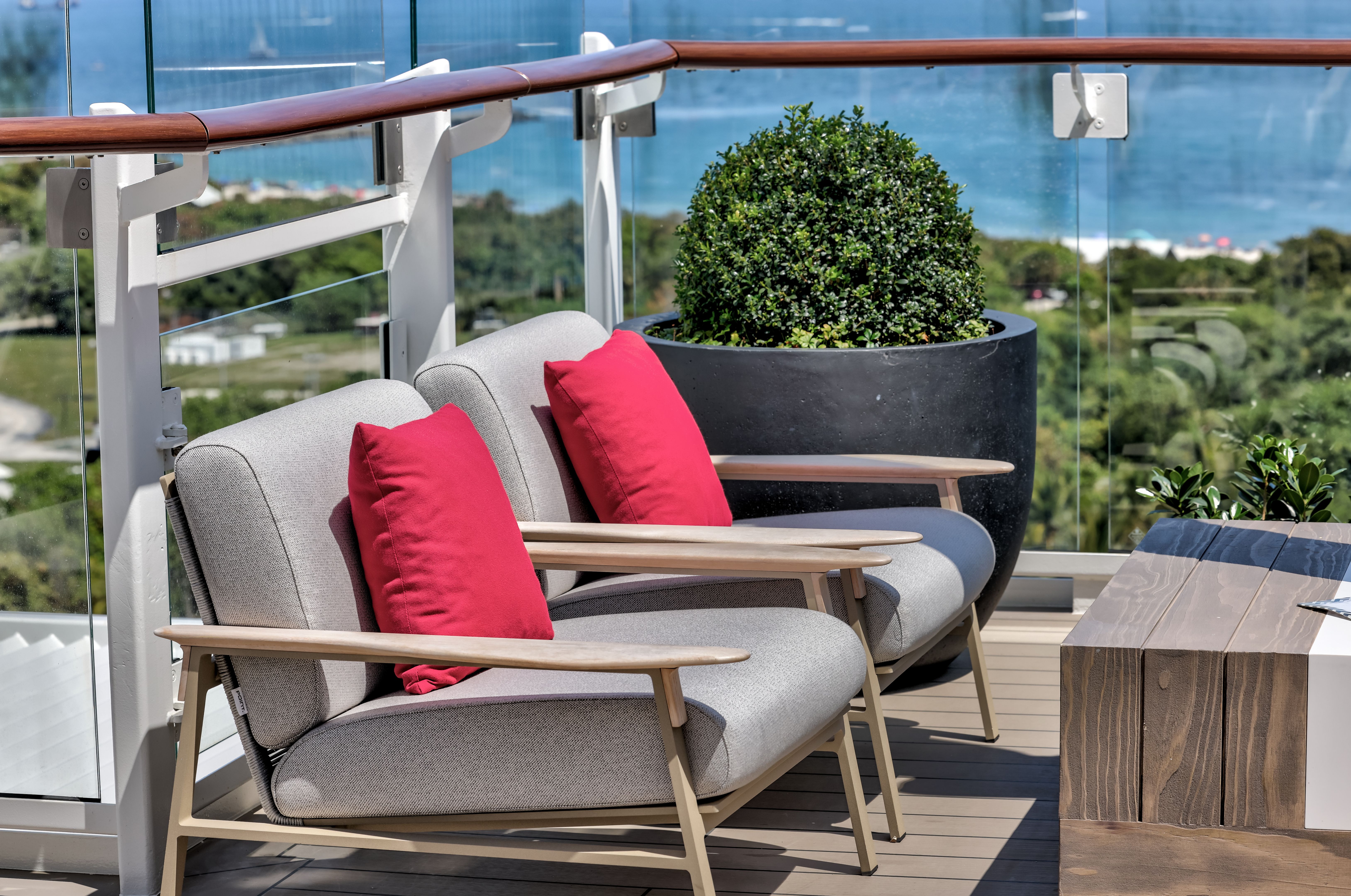 Patio furniture in Fort Lauderdale, Florida Patio furniture in Fort Lauderdale, Florida