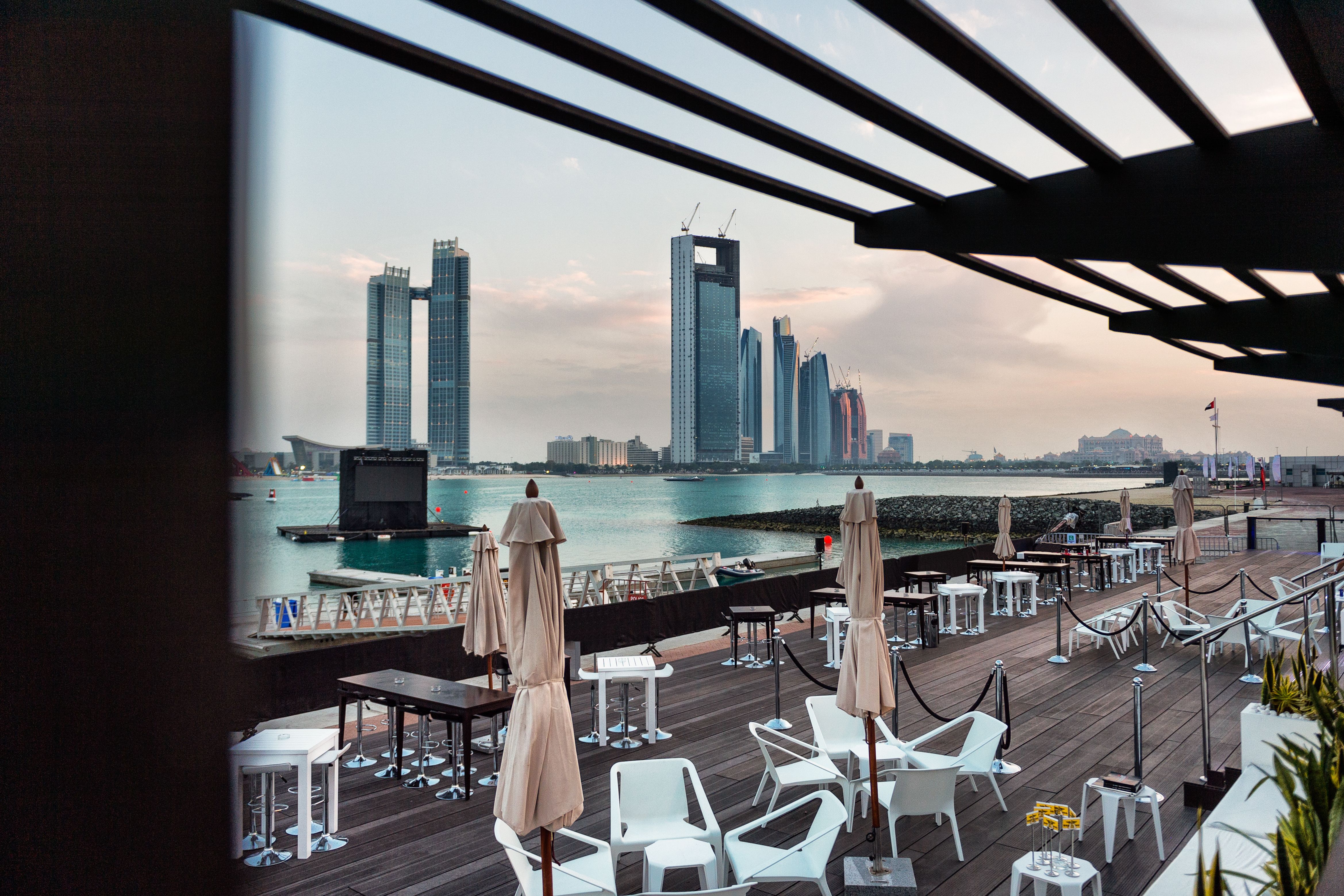 luxury yacht abu dhabi