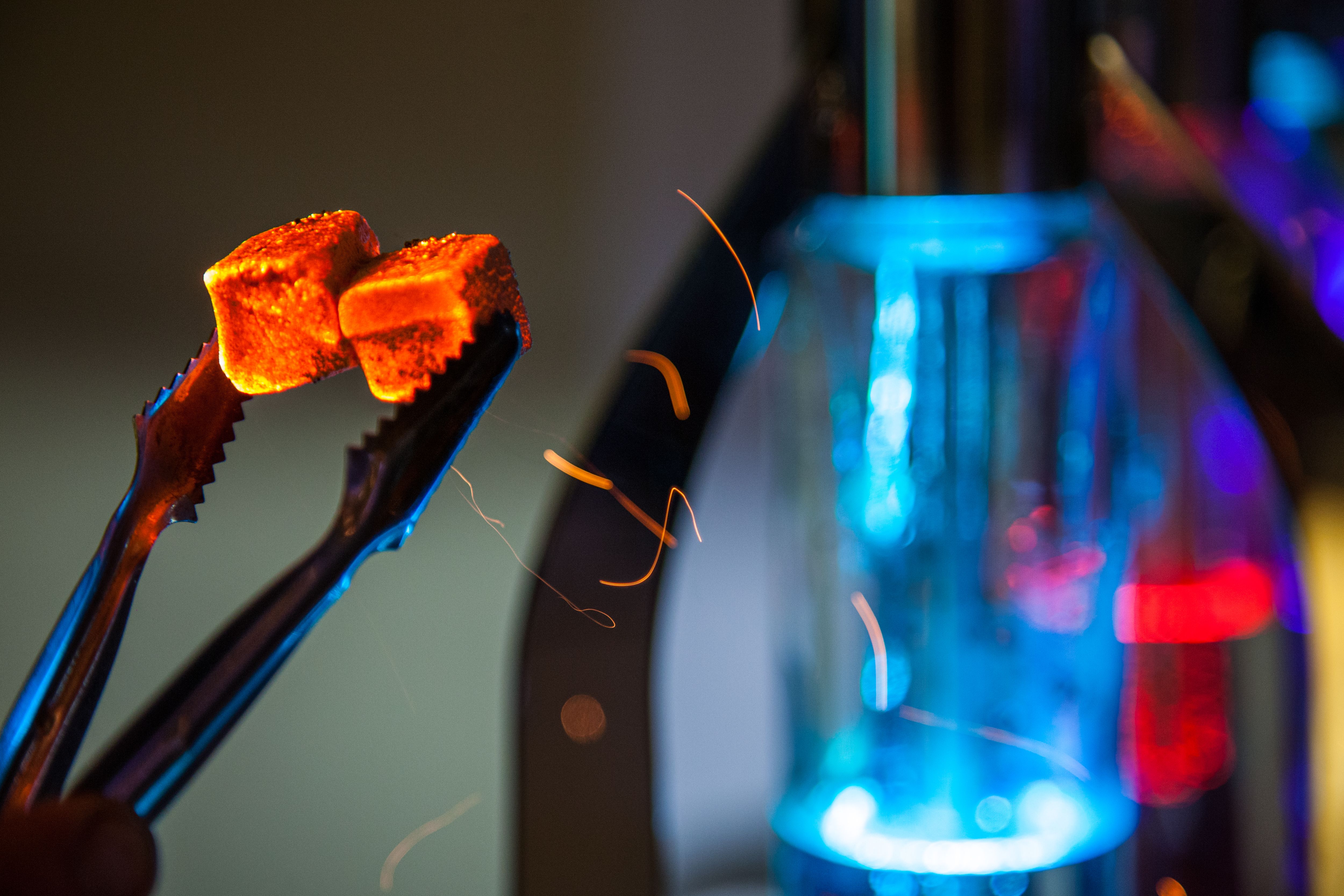 lighting hookah coals