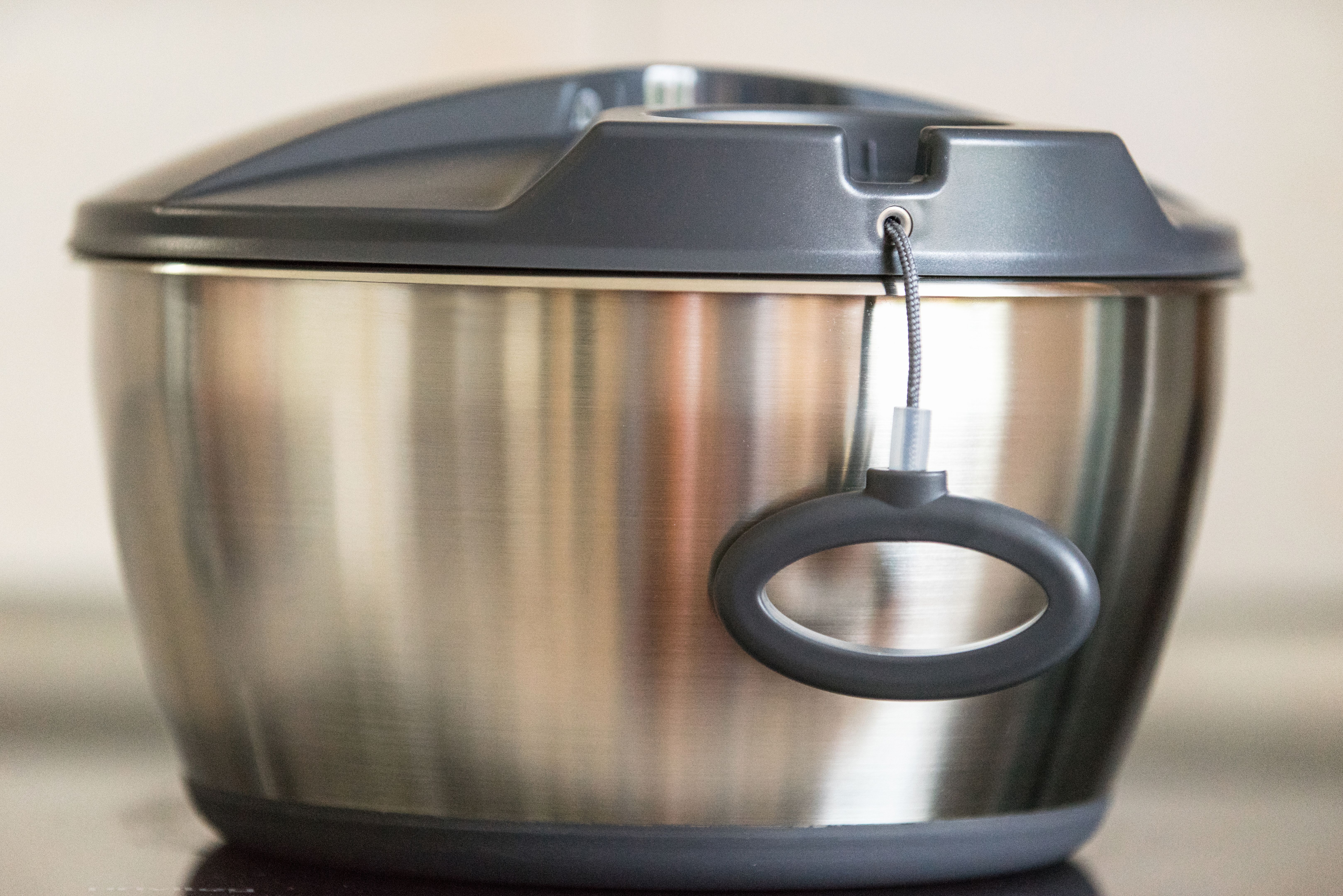 kitchen salad spinner