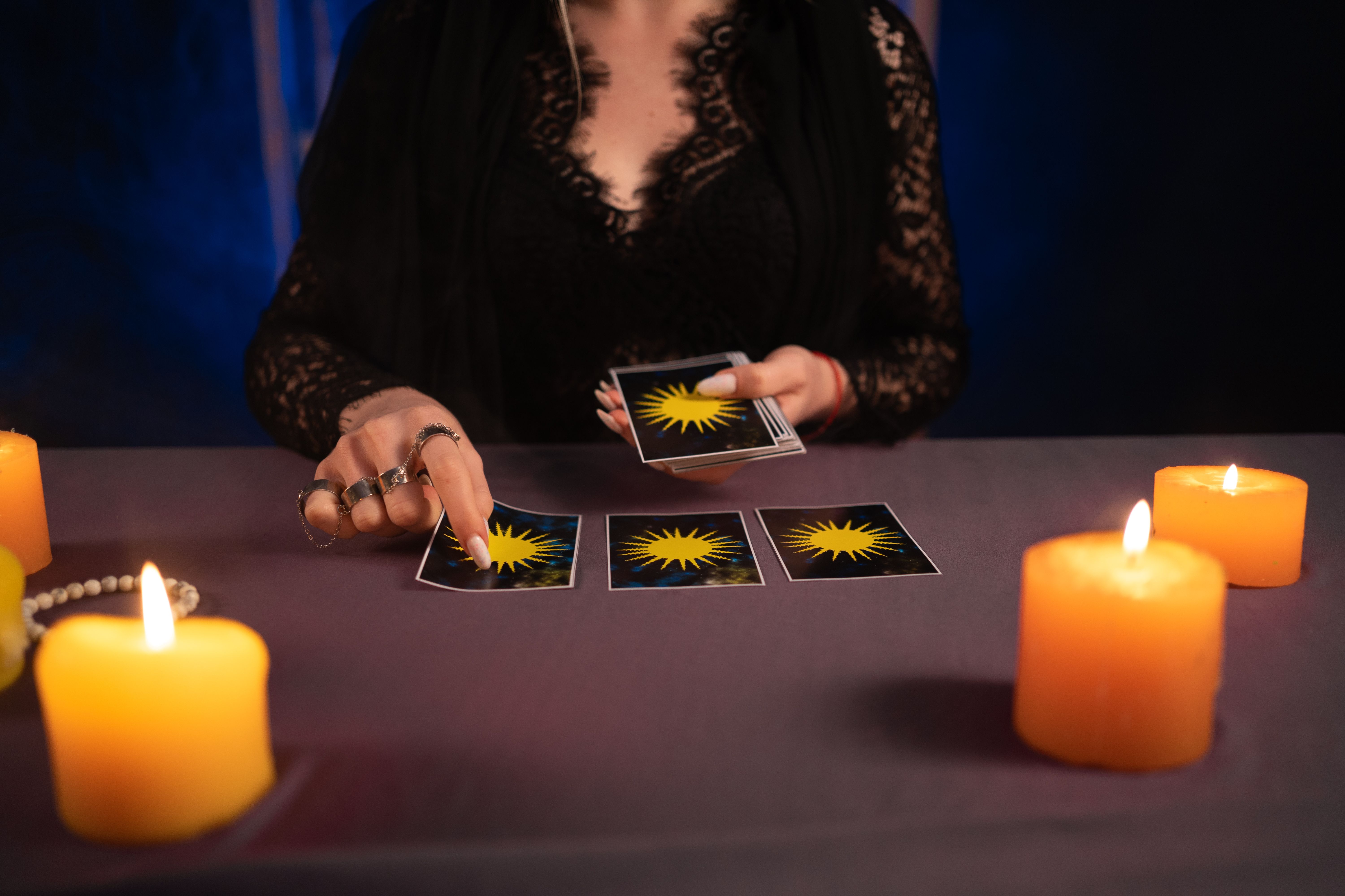 choosing tarot reader