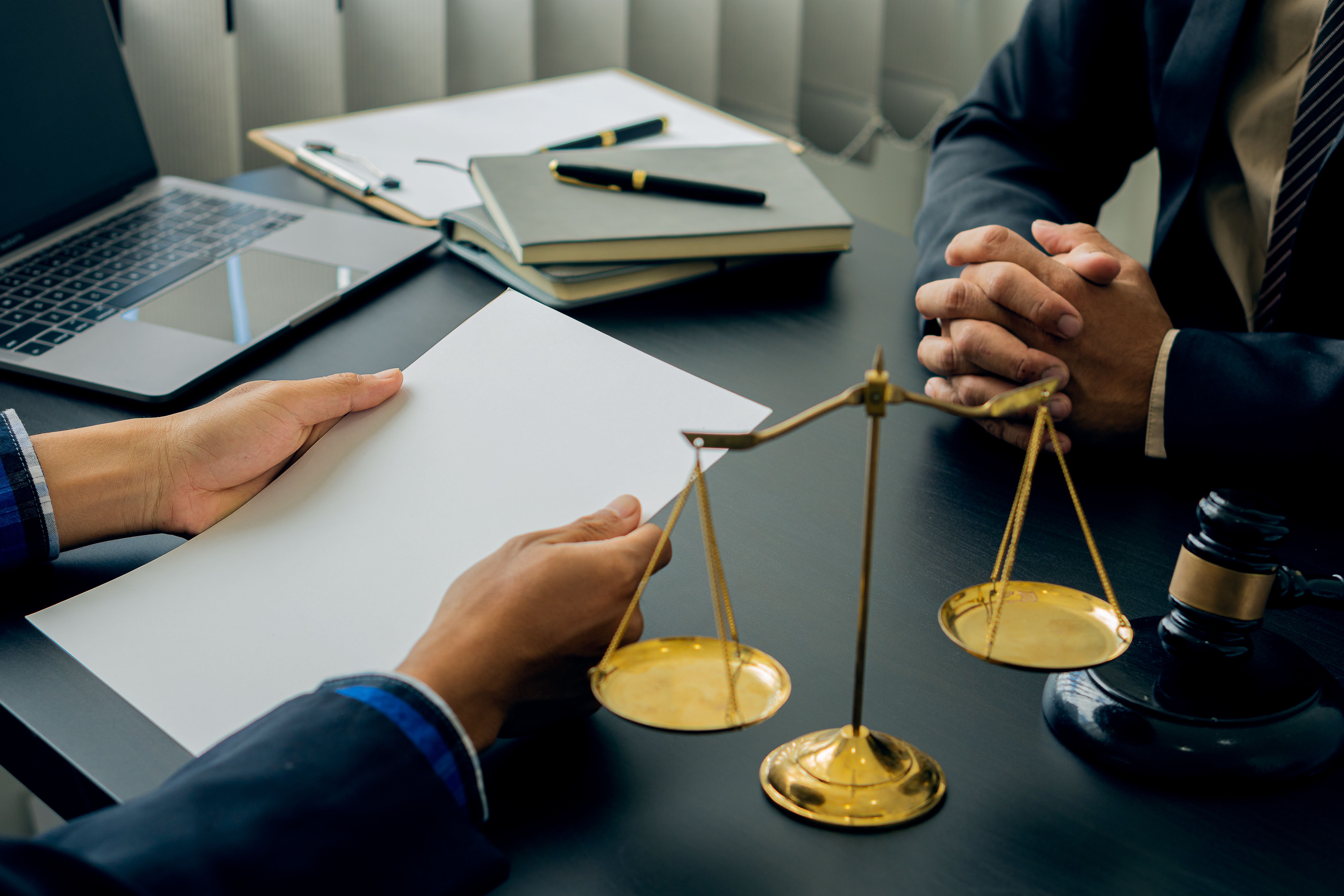 legal advice hotline