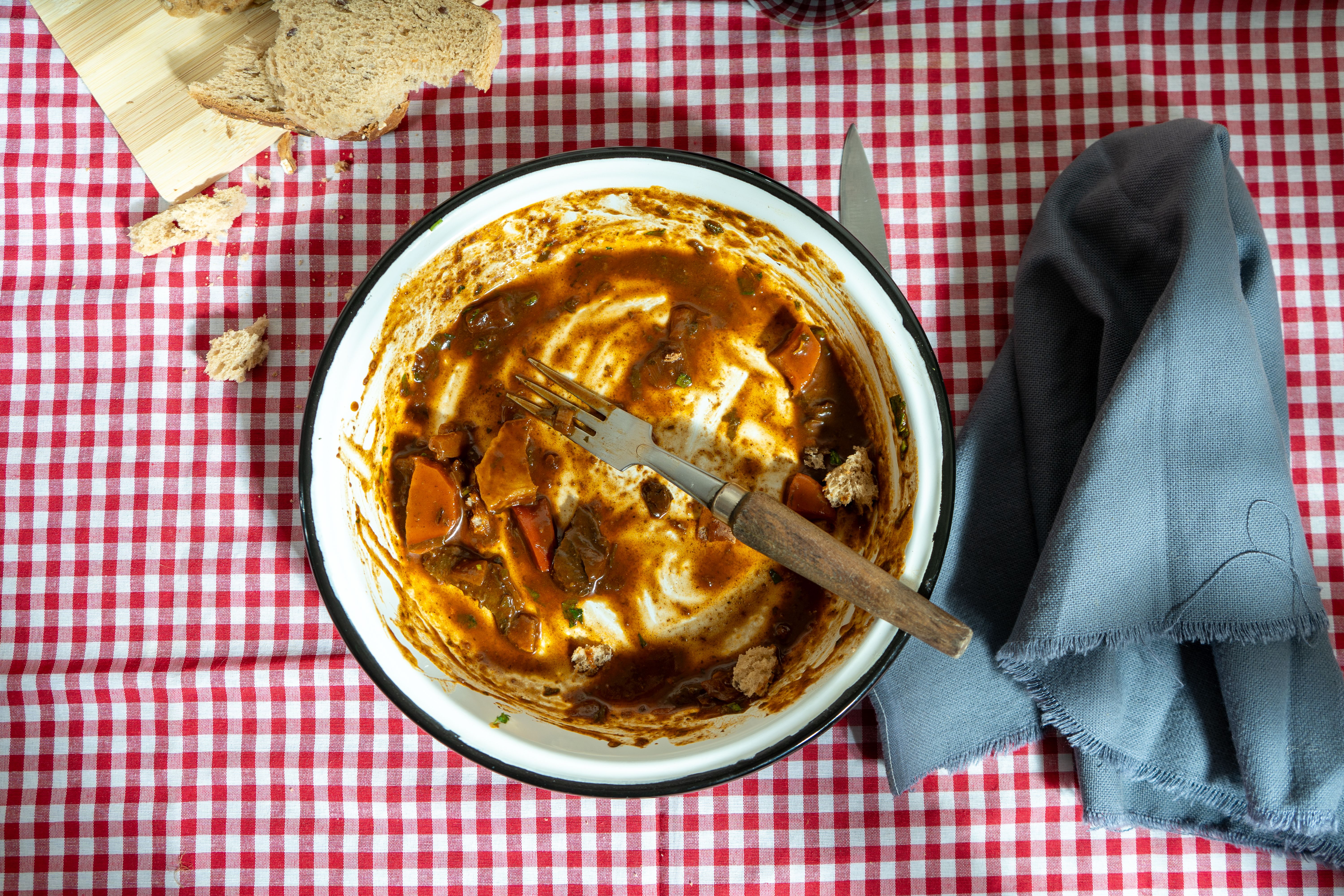 textured table settings