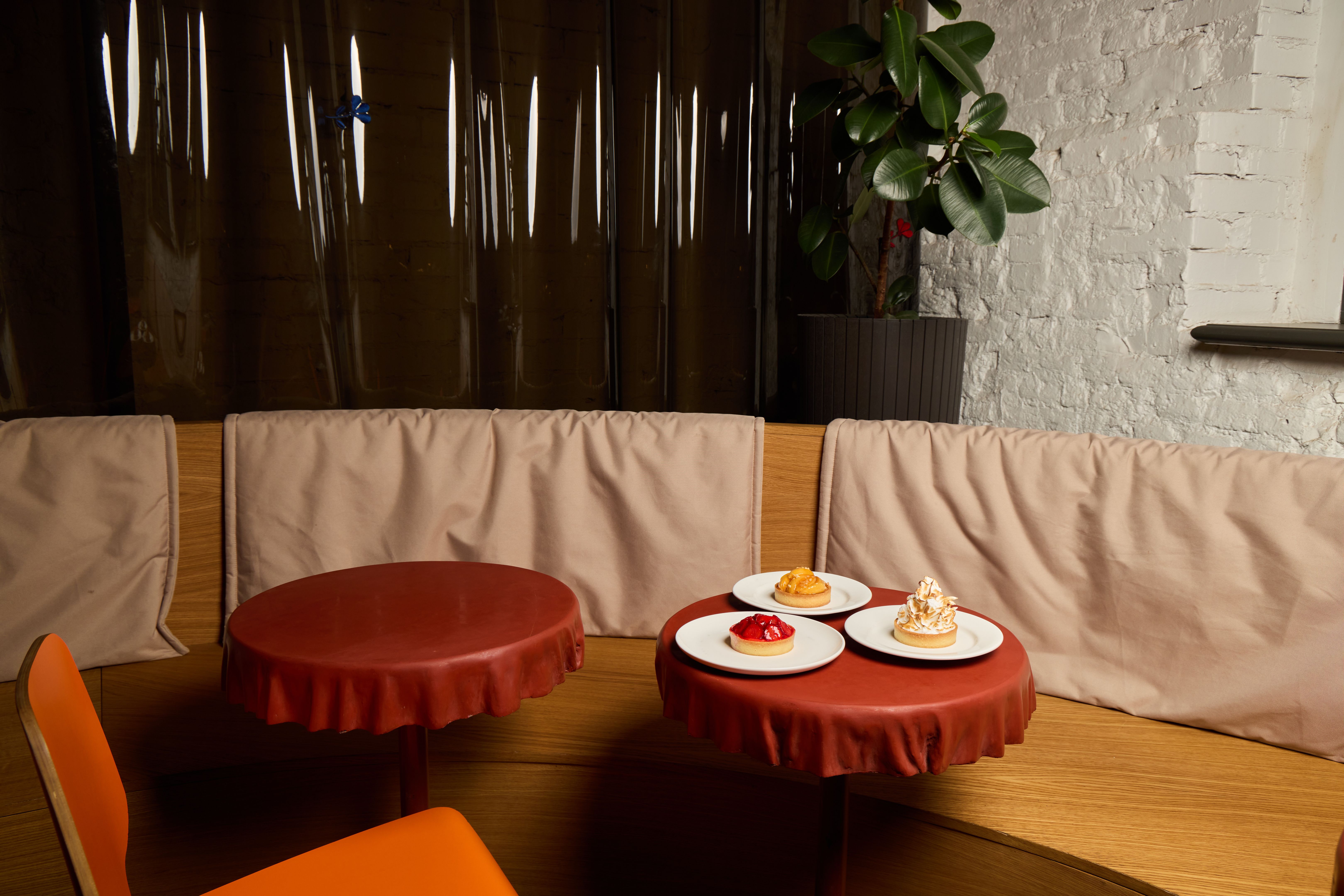 modern cafe desserts