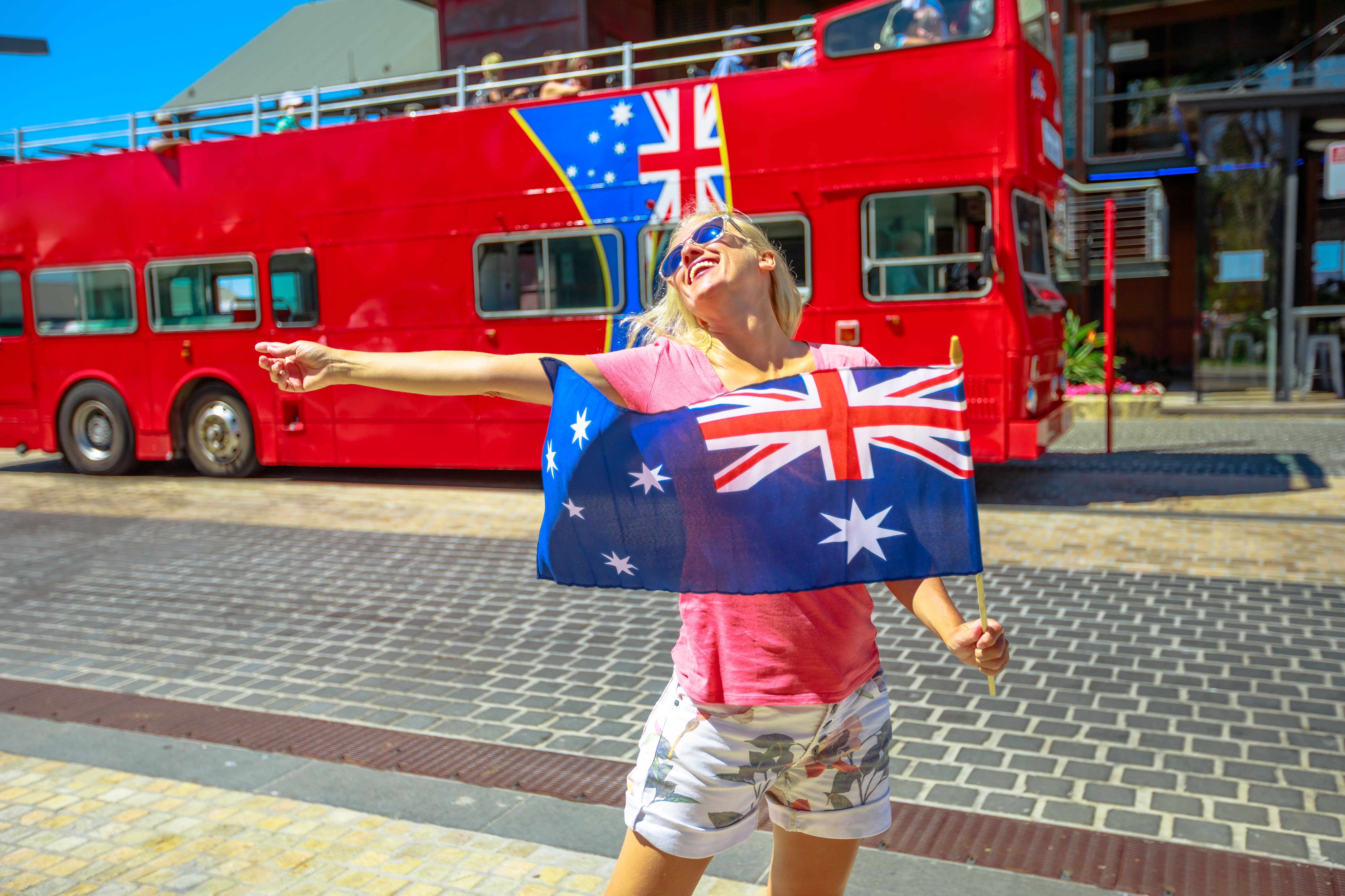 bus tour Australia