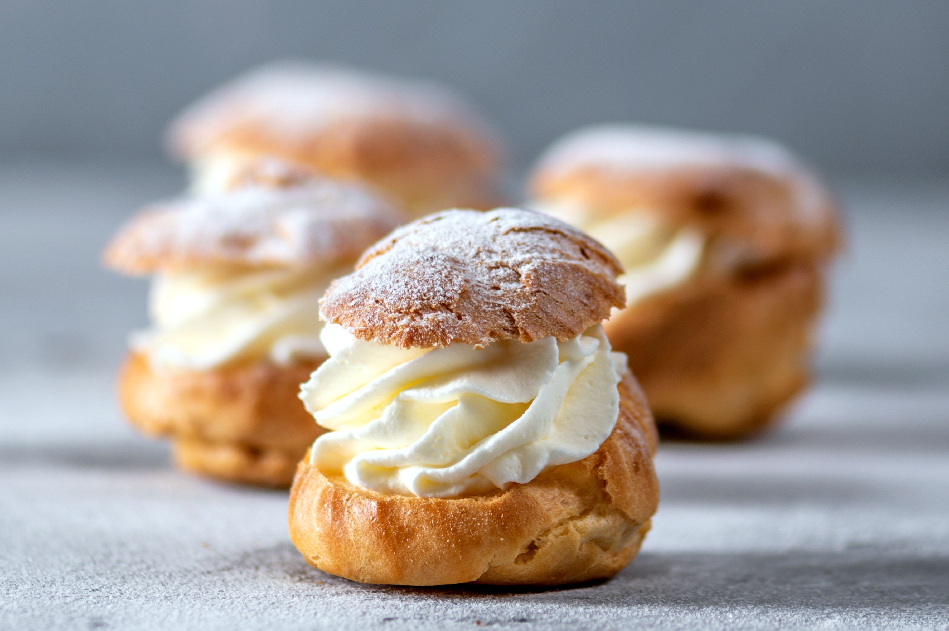 cream puffs