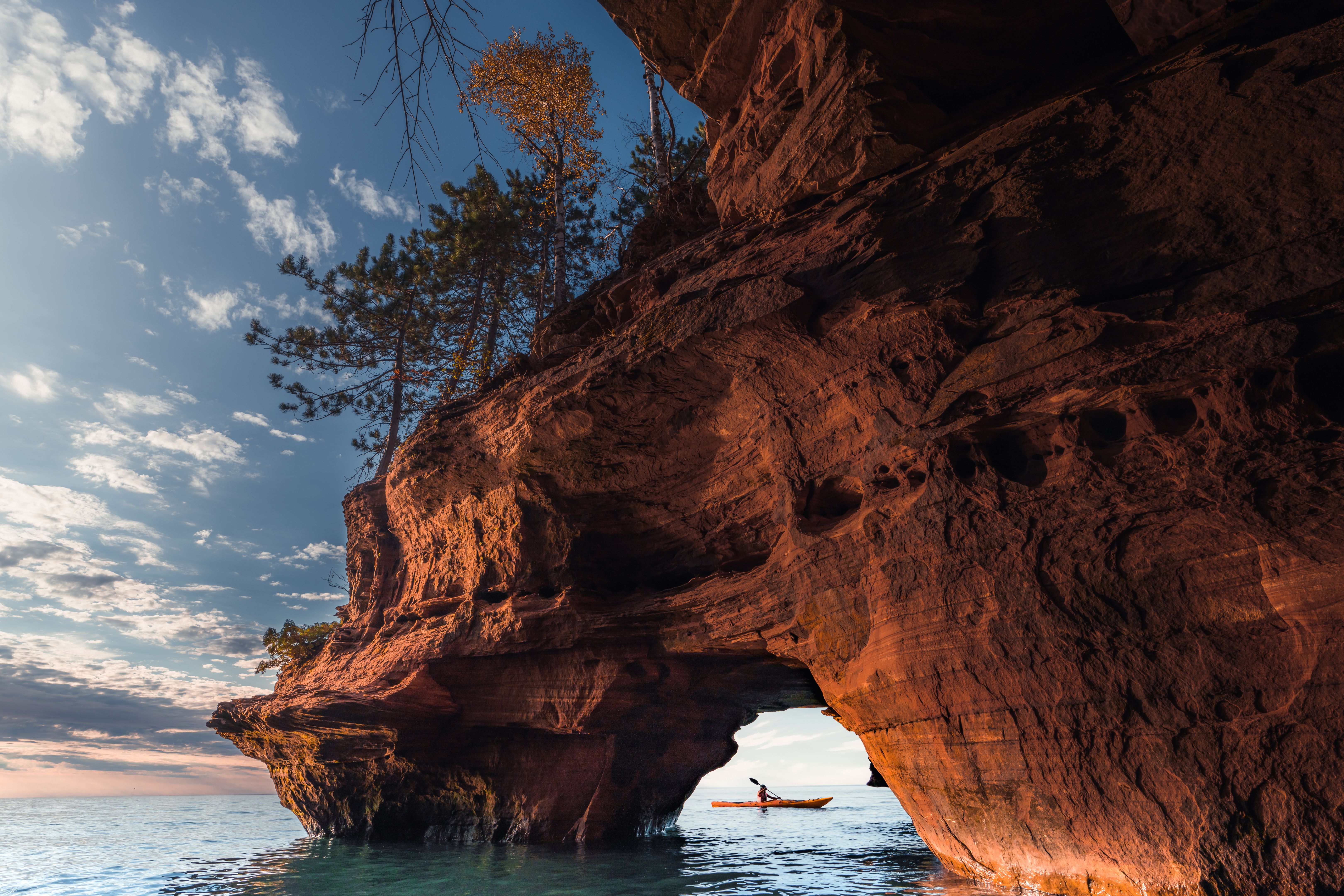 apostle islands kayaking