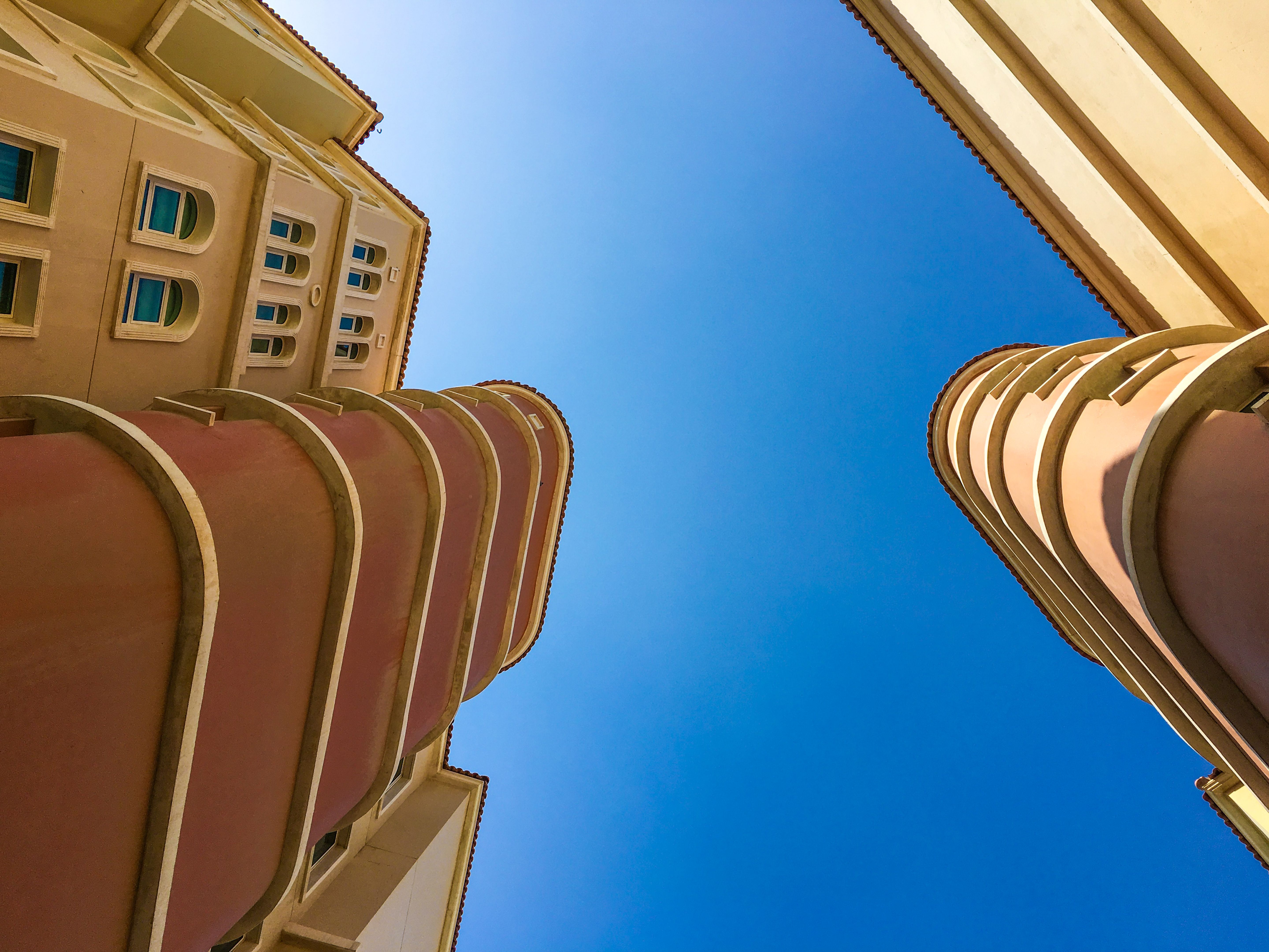 dubai real estate contracts