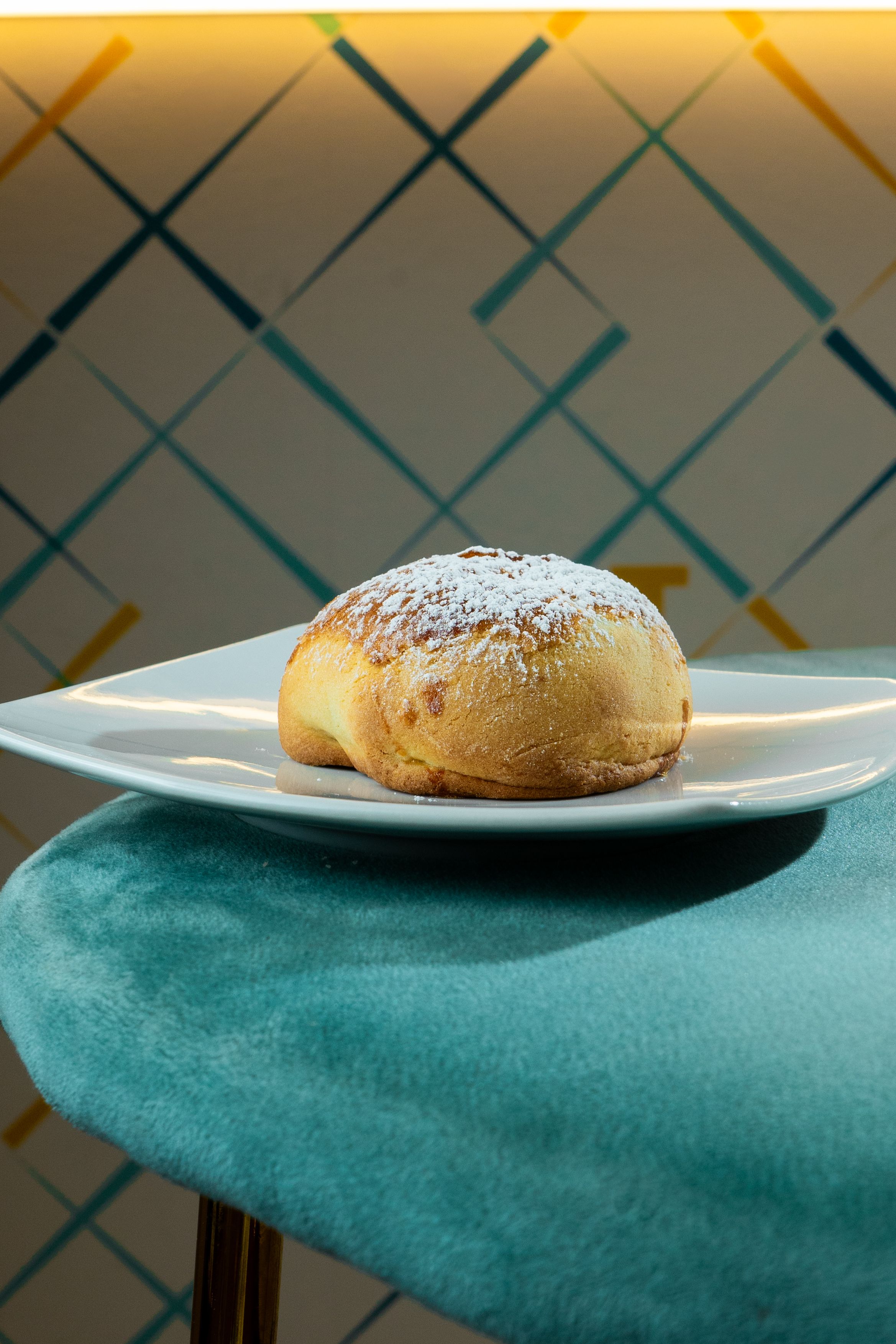 Neapolitan sfogliatella Neapolitan sfogliatella