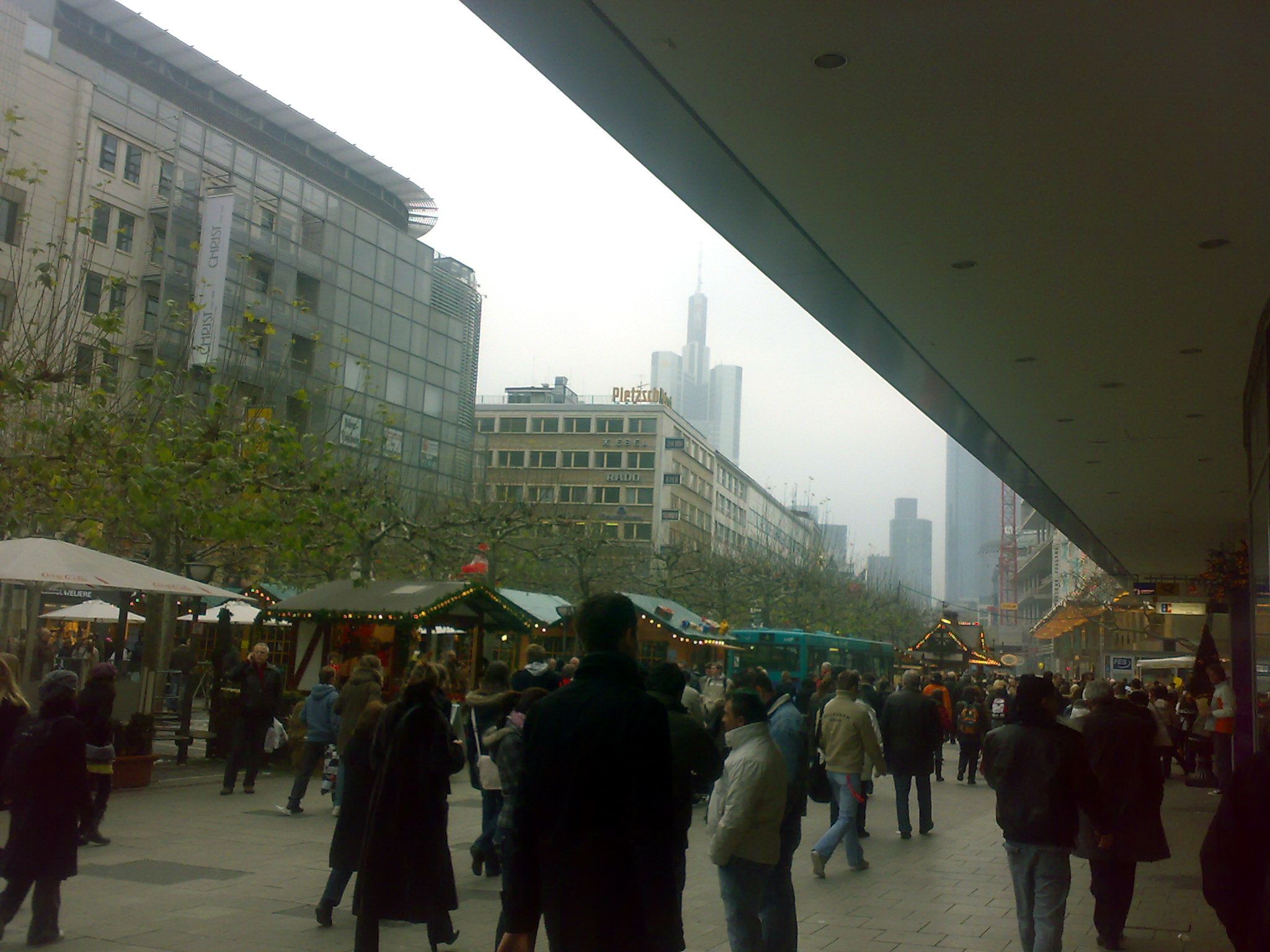 frankfurt shopping street
