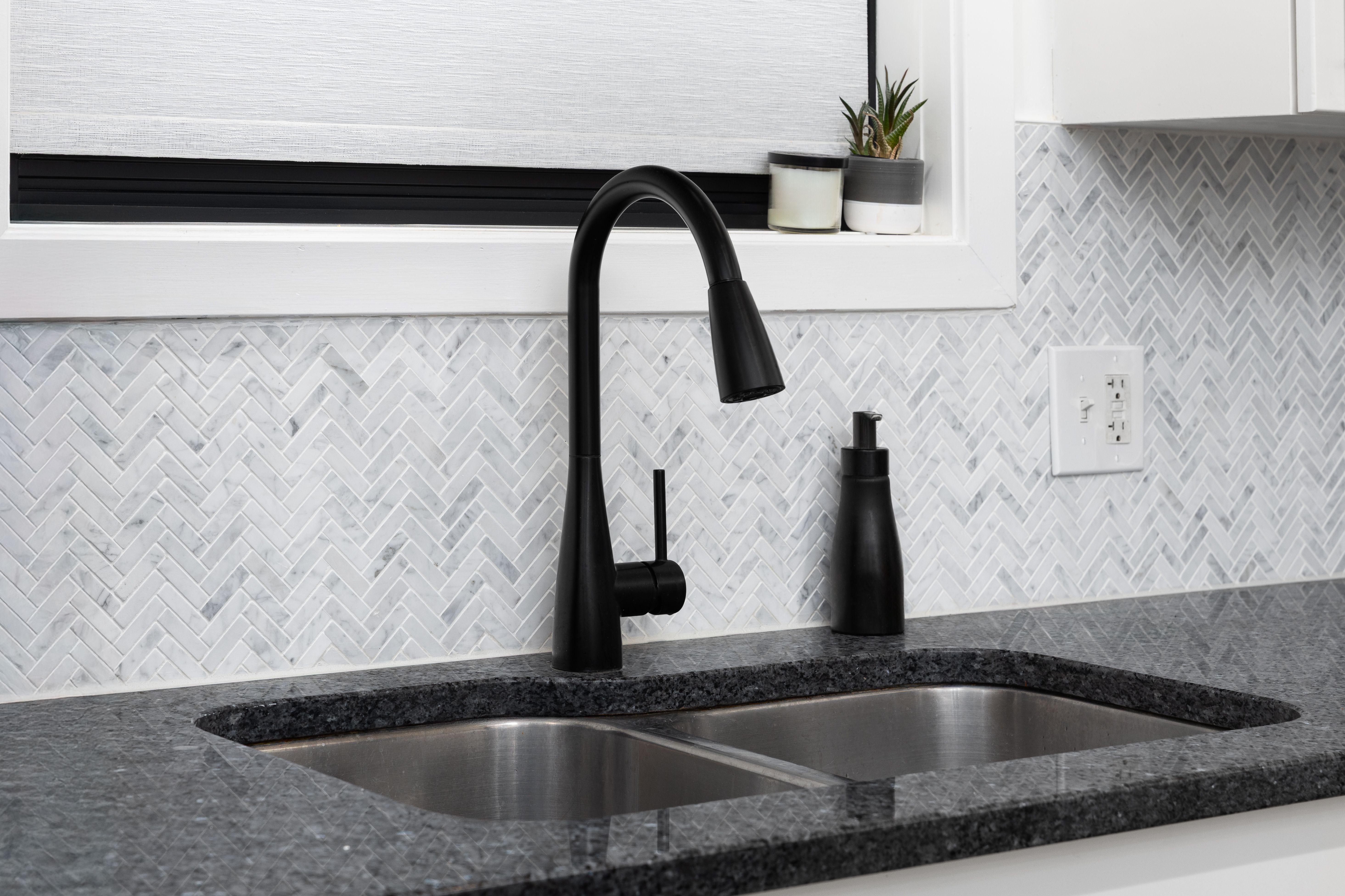 granite kitchen