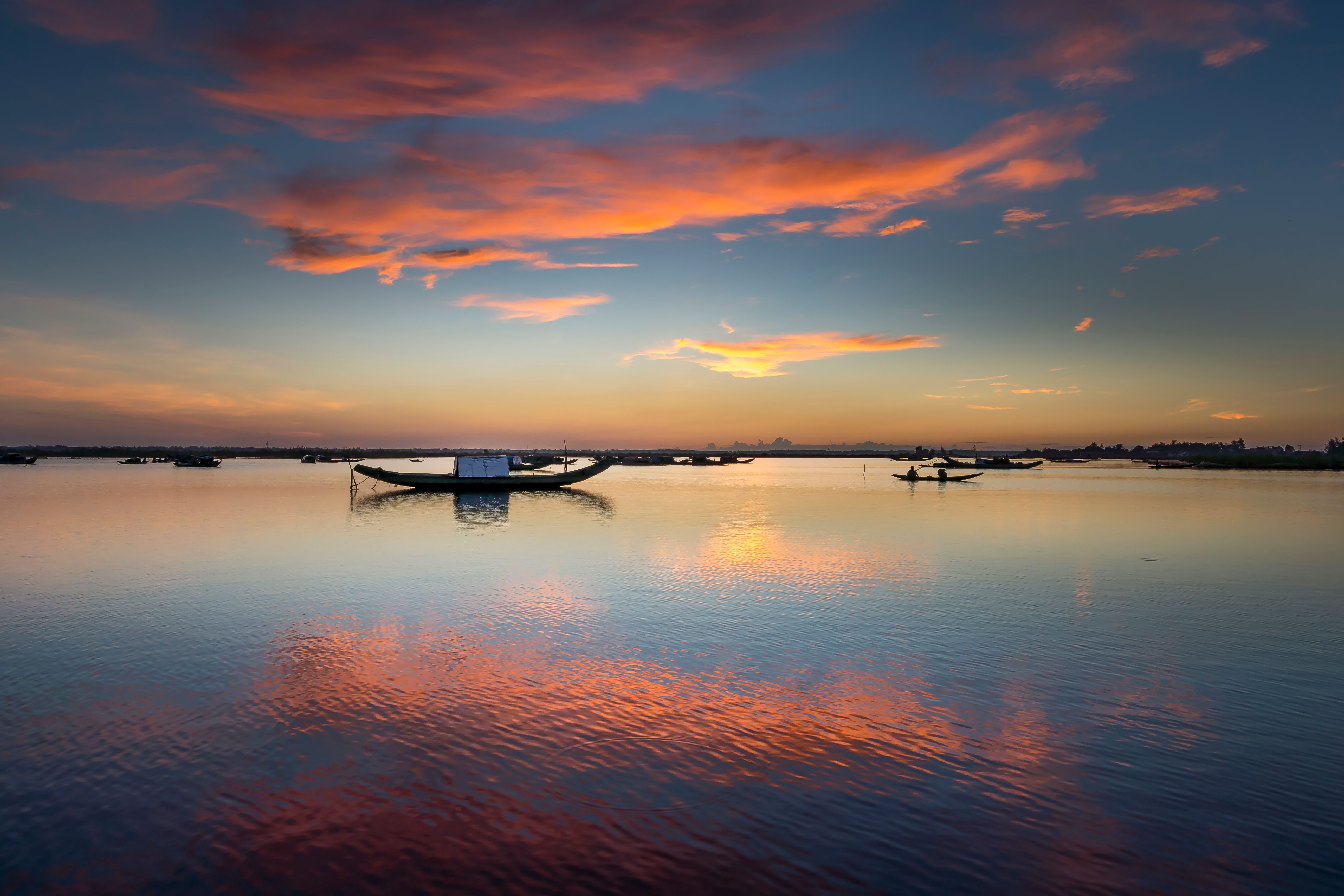 Dawn on Quang Loi lagoon in Tam Giang lagoon, Hue City, Vietnam.