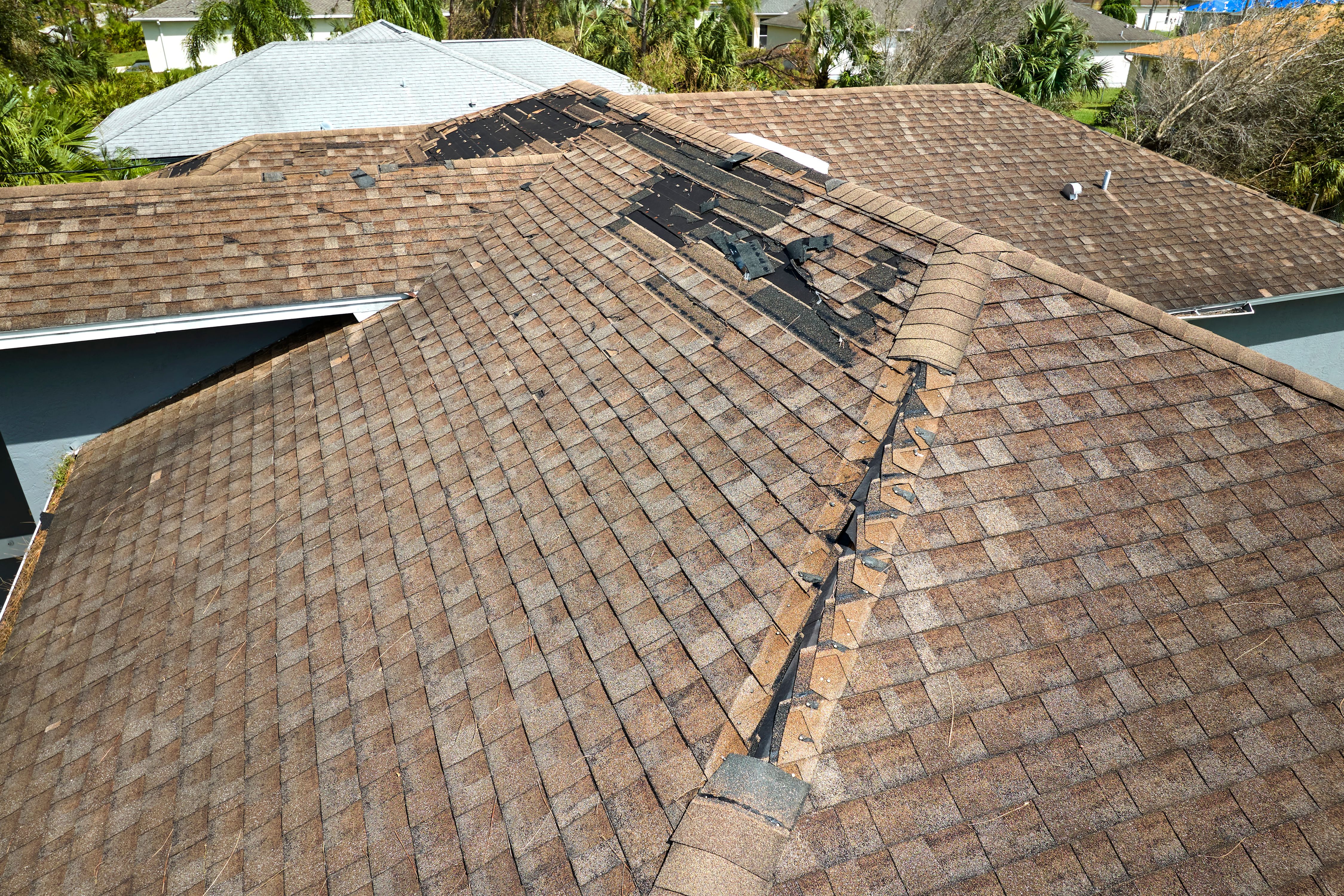 pennsylvania roofing company inspecting roof damag