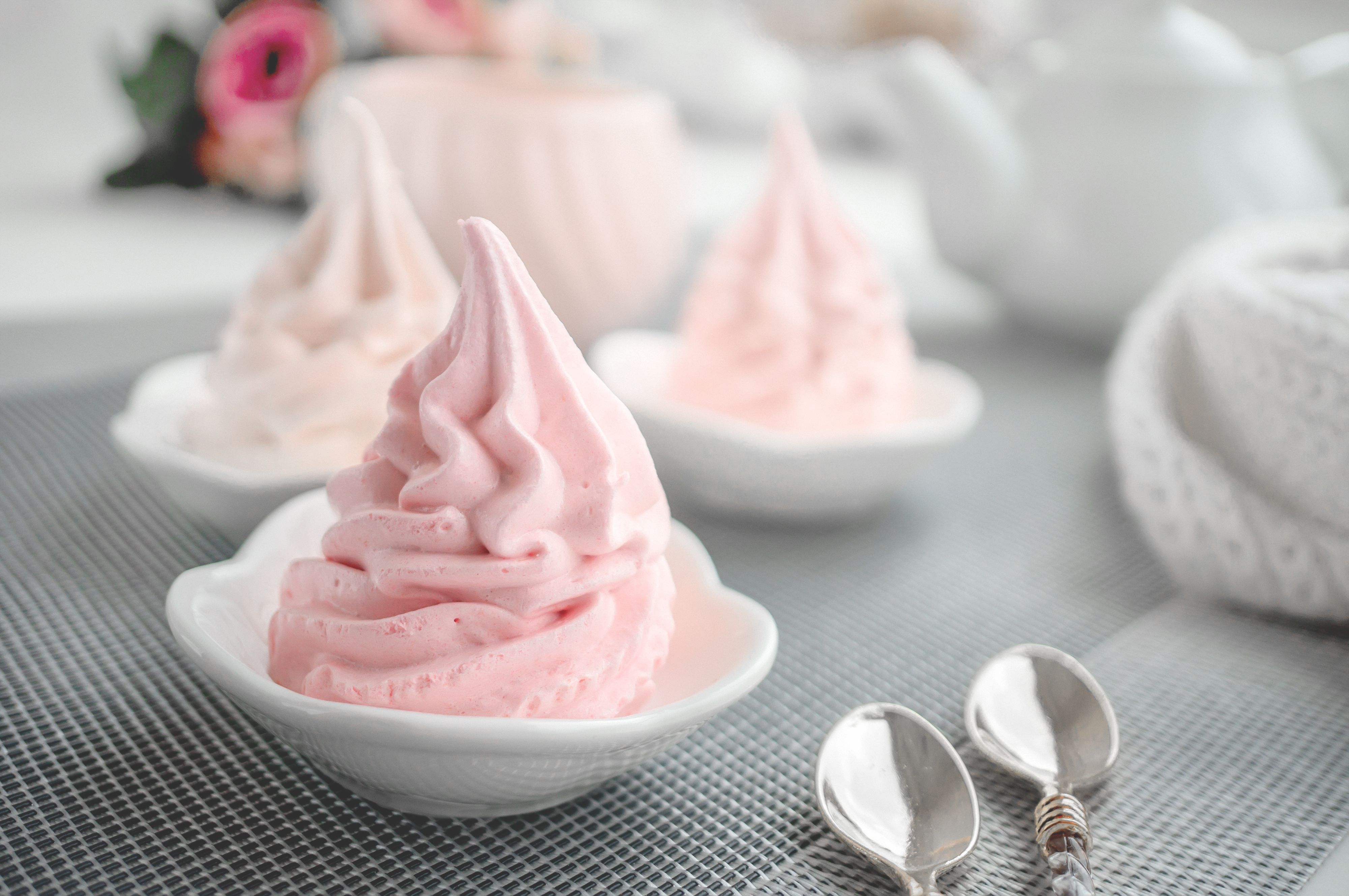 Homemade gentle apple and berry marshmallows on a white plate. Homemade healthy sweets. A lot of handmade marshmallow. natural marshmallow marshmallows