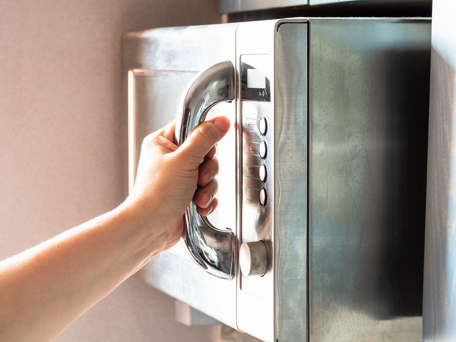 Are compostable boxes microwavable?