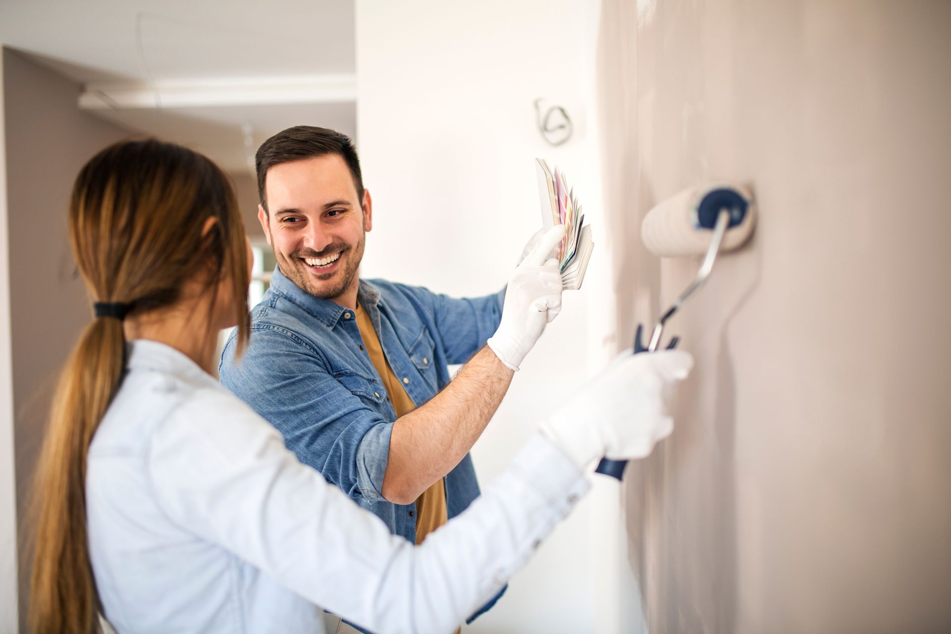 Sherwin Williams VS Behr Paint Which Should You Pick?